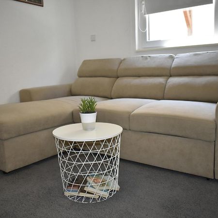 Apartmani Cvangic Vir Ngoại thất bức ảnh