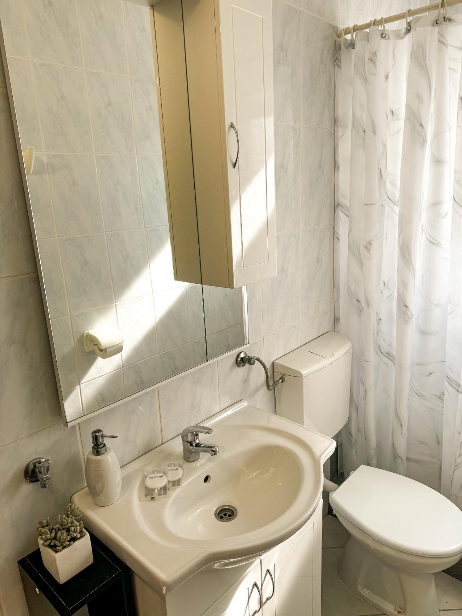 Apartmani Cvangic Vir Ngoại thất bức ảnh